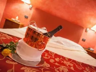 Hotel Borgo Firenze 3*,