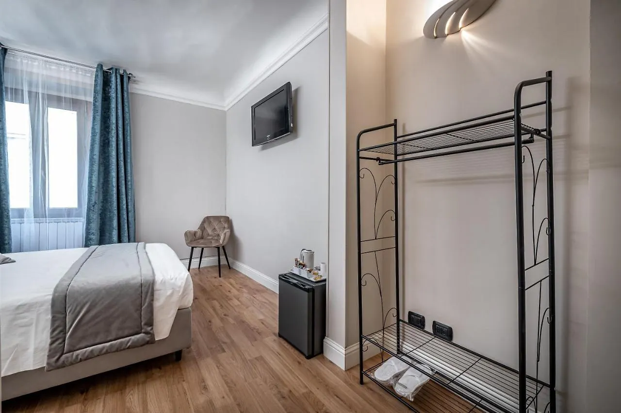 Boutique Hotel Borgo Флоренция 3*,
